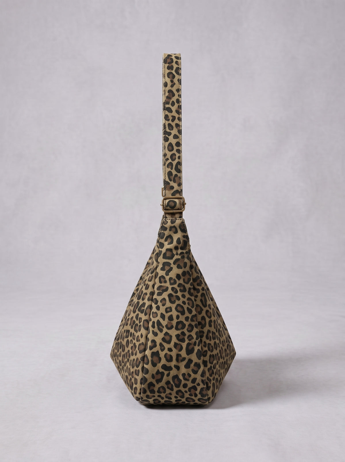 NOA | Bolso de Hombro Estampado Leopardo