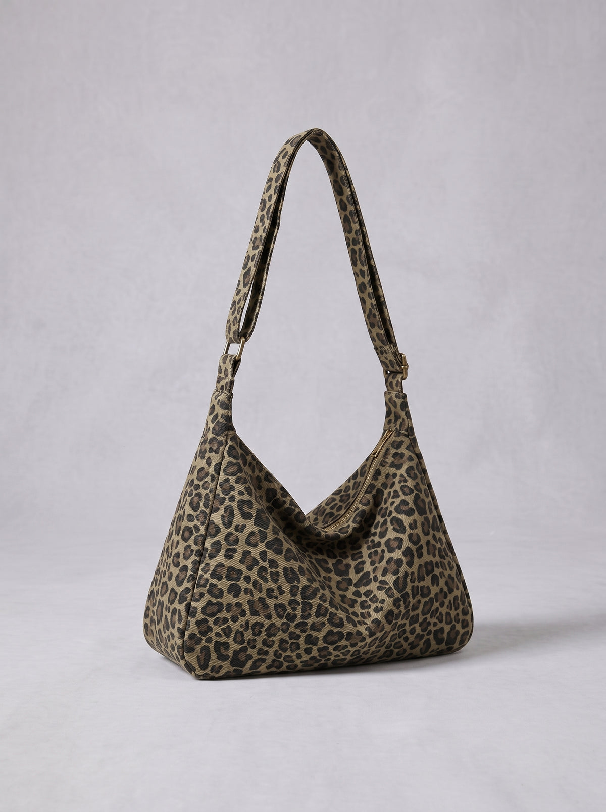 NOA | Bolso de Hombro Estampado Leopardo