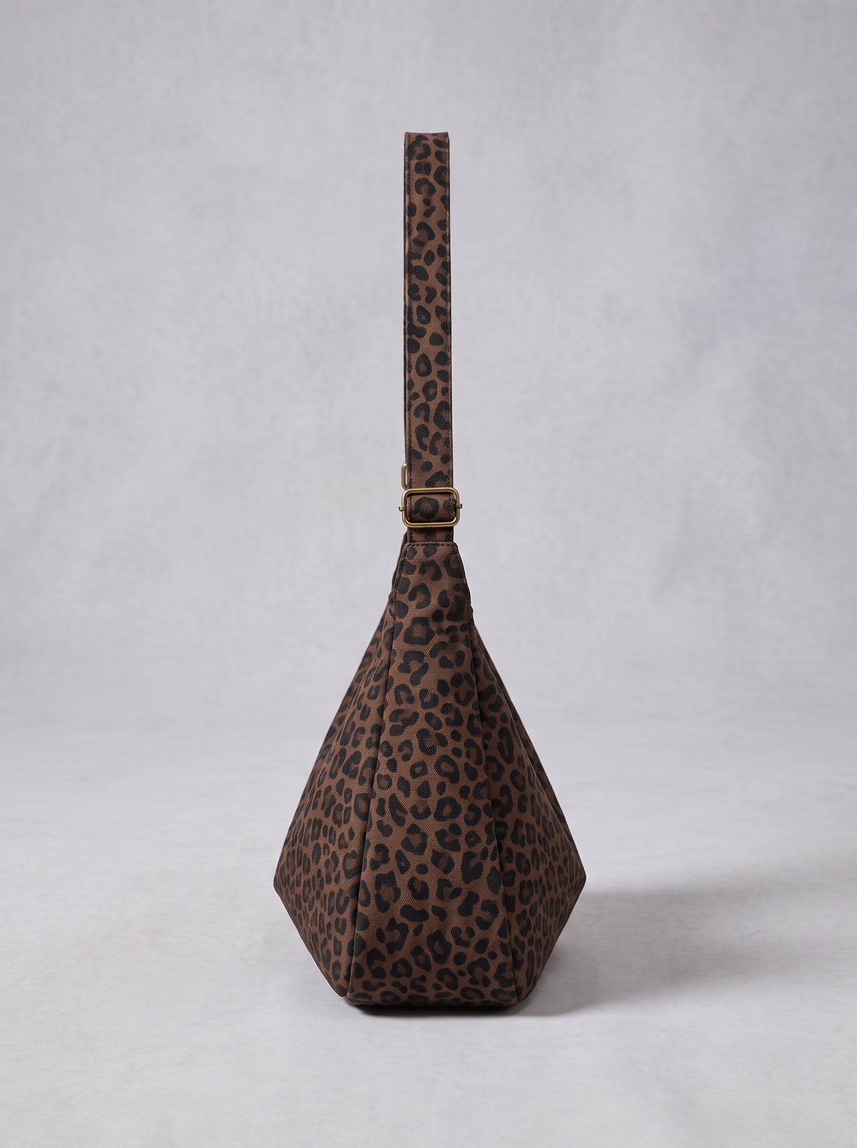 NOA | Bolso de Hombro Estampado Leopardo