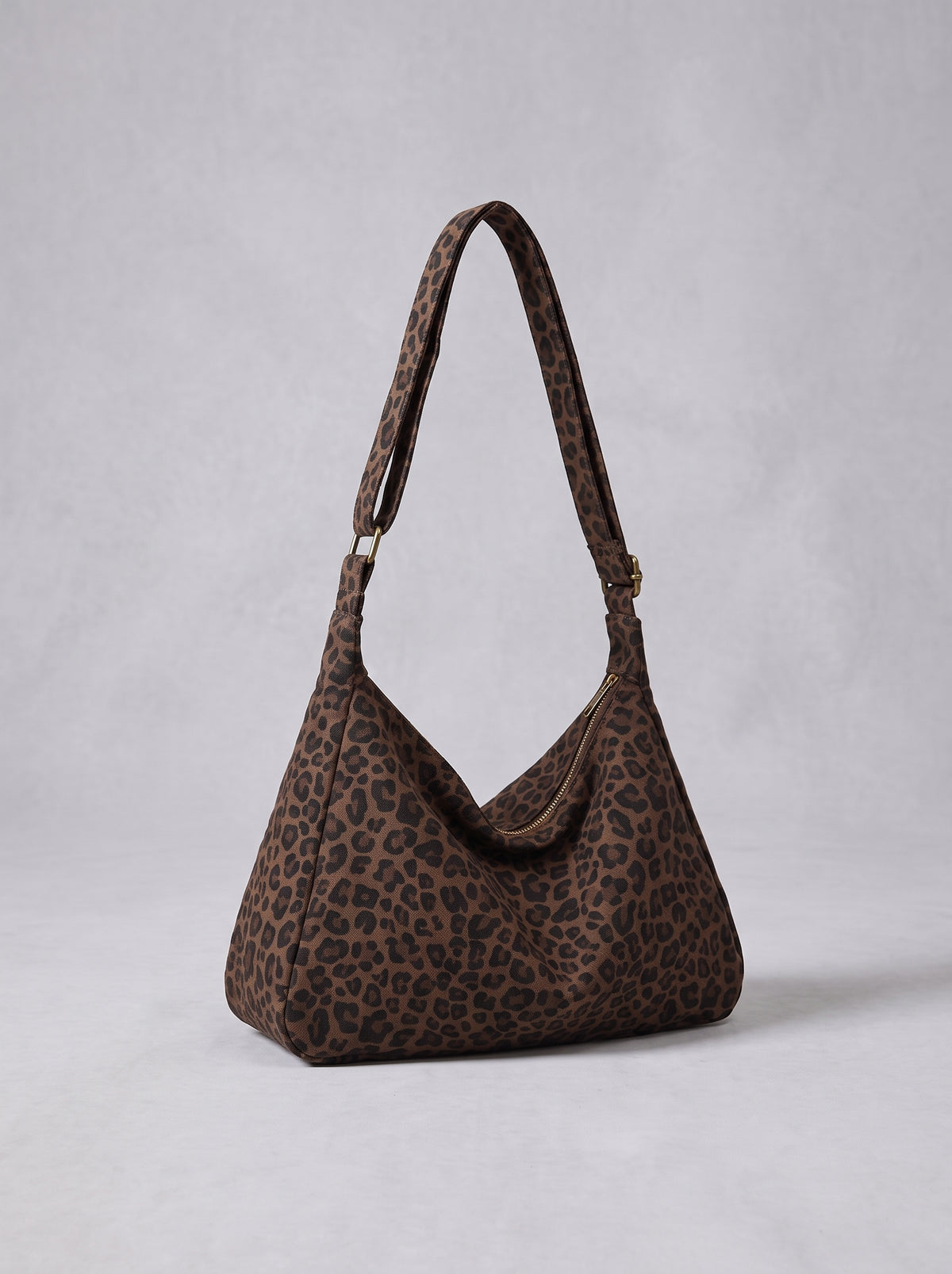 NOA | Bolso de Hombro Estampado Leopardo