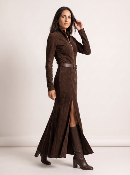 Claudia | Vestido largo marrón con cinturón