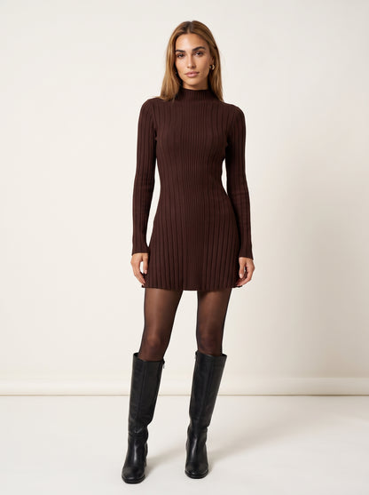 INÉS | Vestido Corto de Punto Canalé con Cuello Alto