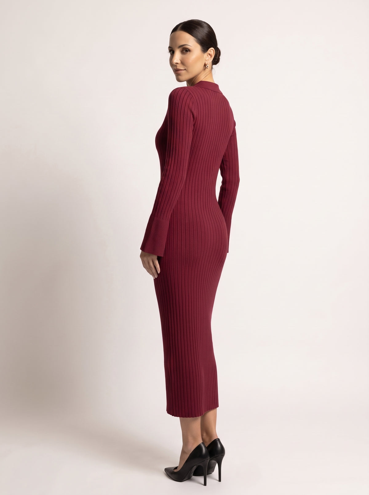 ARADA | Vestido Midi Canalé con Manga Acampanada